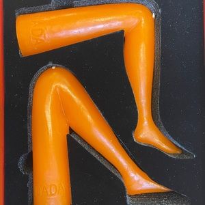Dada “Baby, won’t you light my legs?” Terracotta Candle